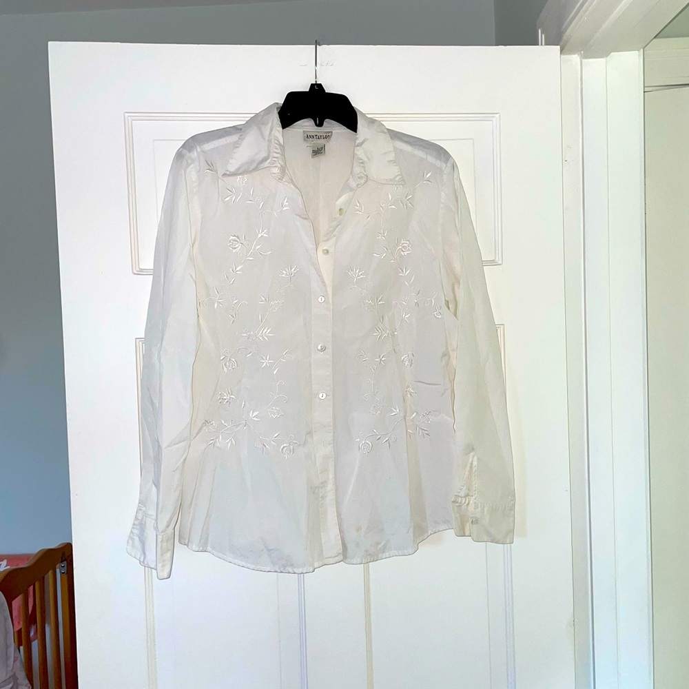 White button down collared shirt